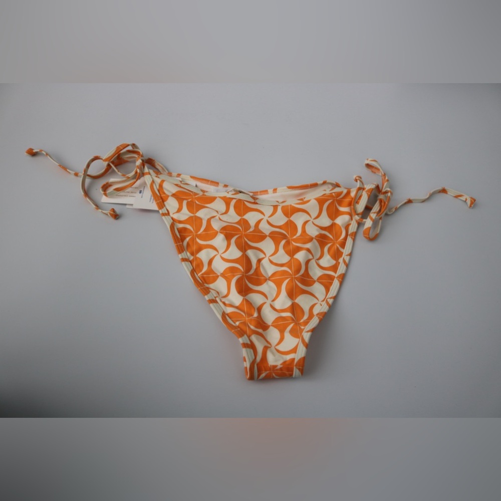 NWT-L*Space Aspen Levy Bikini Bottom- Size Medium - Picture 4 of 7